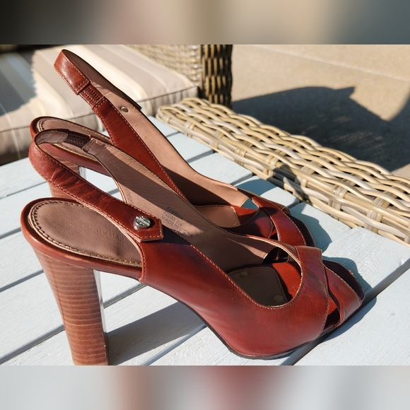 CALVIN KLEIN Fabrina calf cognac color wooden heels in size 7 - Picture 9 of 13